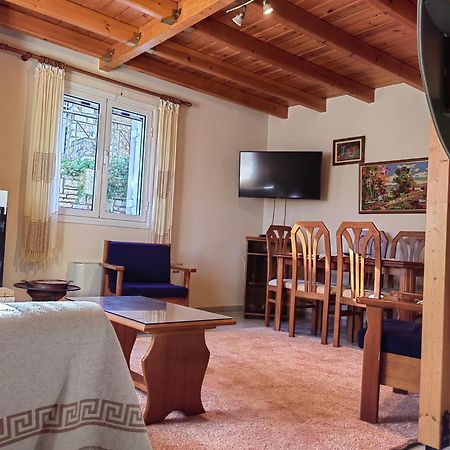 Plataniotissa Mansion Villa Kalavryta Eksteriør billede
