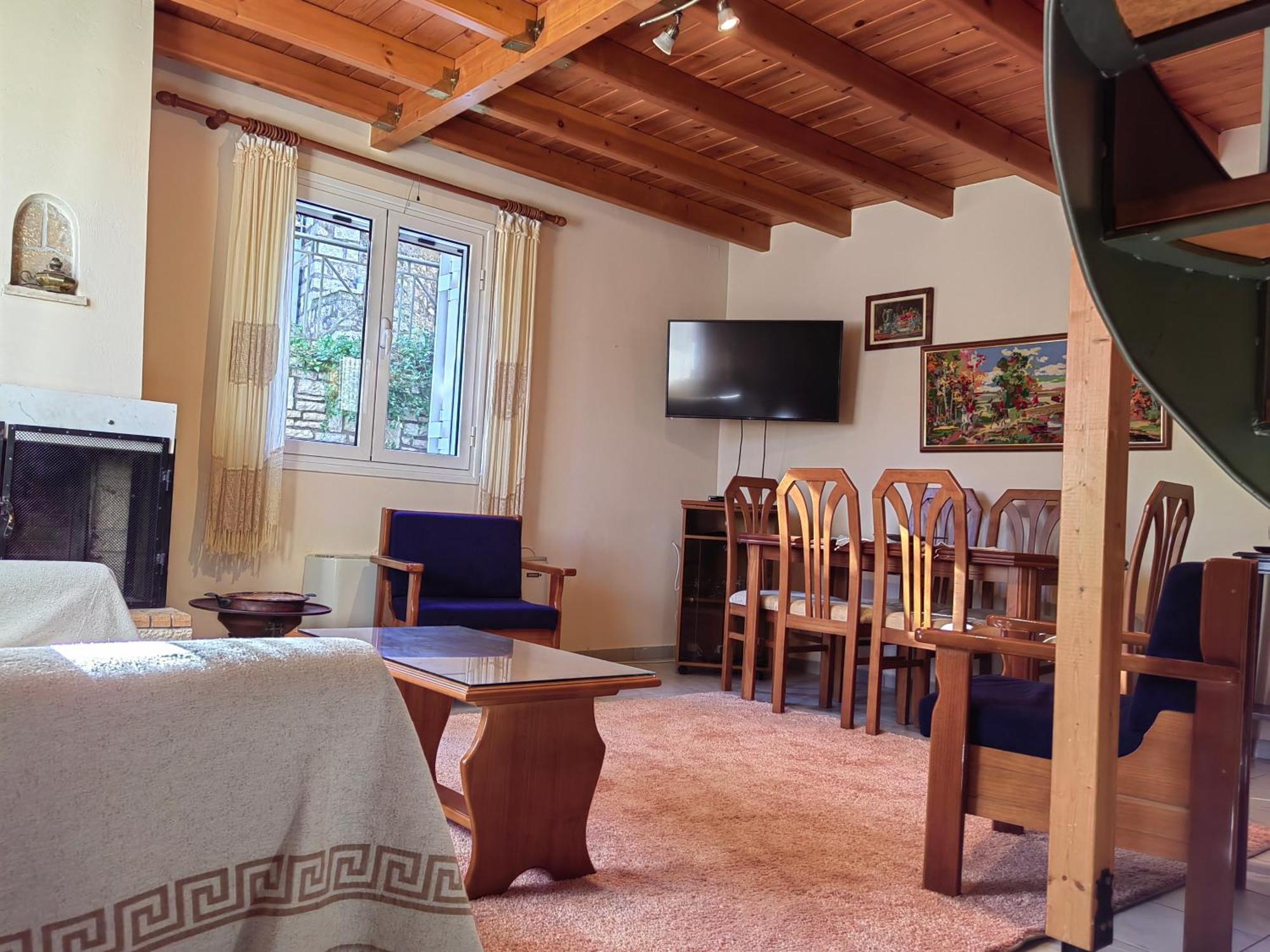 Plataniotissa Mansion Villa Kalavryta Eksteriør billede
